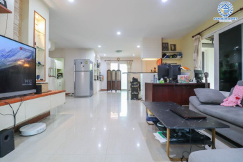 *****บ้านเดี่ยวมือสอง คุณภาพระดับแบรนด์ Q.House ม.คาซ่าวิลล์ ราชพฤกษ์-แจ้งวัฒนะ เนื้อที่กว้างเกือบ 100 ตร.ว. หลังใหญ่ที่สุดในโครงการ! ฟังก์ชัน 3 ห้องนอน 3 ห้องน้ำ จอดรถได้ 2 คัน โครงการตั้งบนทำเลเดินทางสะดวก ติดถนนราชพฤกษ์ ใกล้ทางด่วน "แจ้งวัฒนะ" จองด่วน!